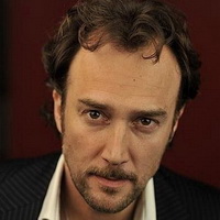 Карлос Леаль - Carlos Leal (Жак Нойрет)